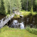 Savusauna lammen äärellä