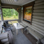 Metsästysmajan ulkoterassi